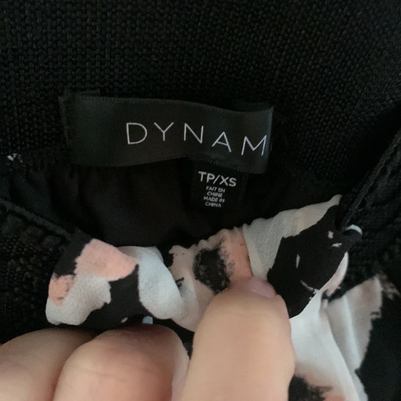 Black floral flowy skirt - Picture 3 of 3